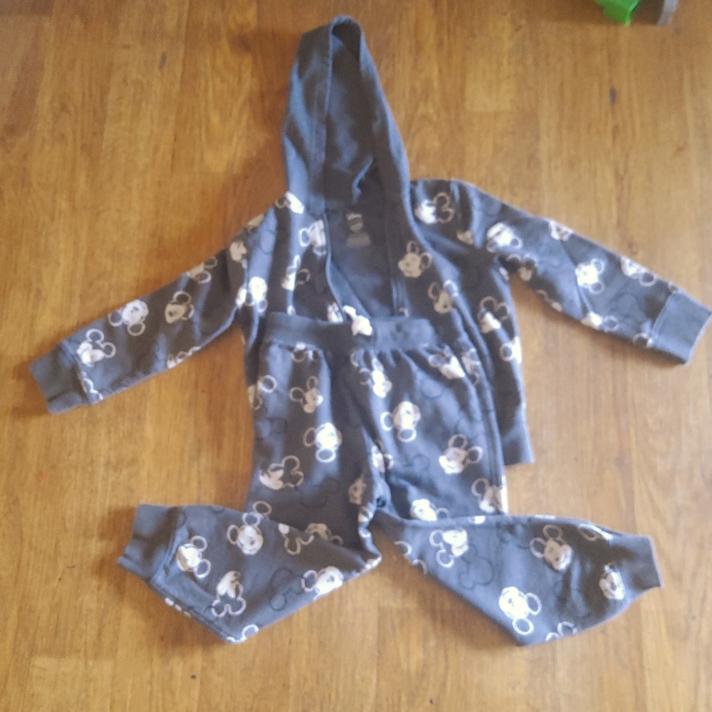 Two Peice Disney Sweatshirt and Matching Pants